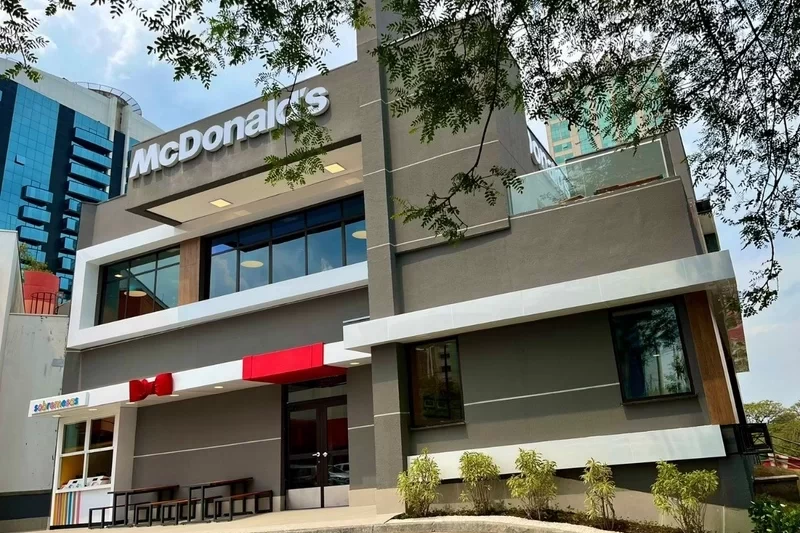 McDonald’s está com vagas de emprego abertas em Alphaville