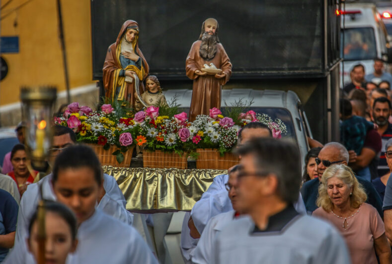 Santana de Parnaíba realiza festa em homenagem à Padroeira Santa Ana